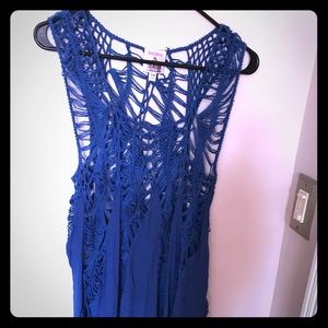 Beautiful flowy Top! 💙💙